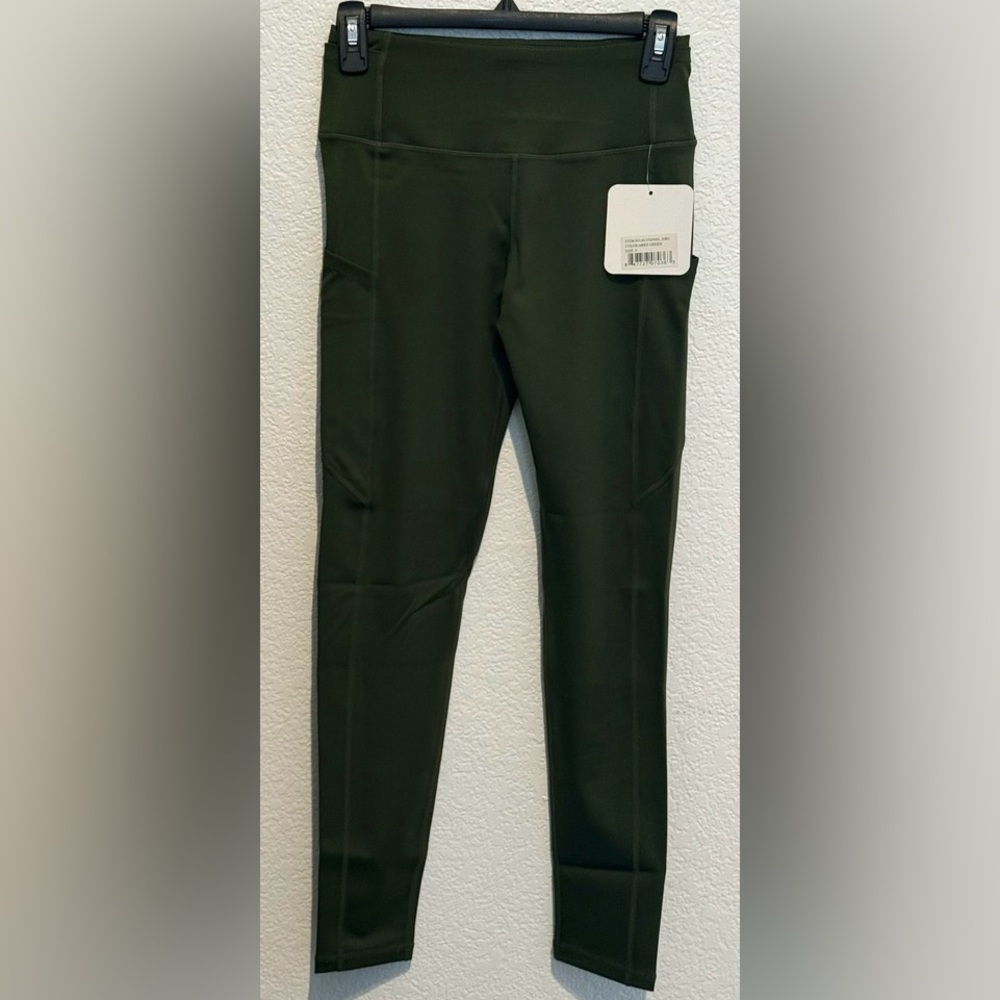 Women’s High Waisted Leggings With Deep Pockets.